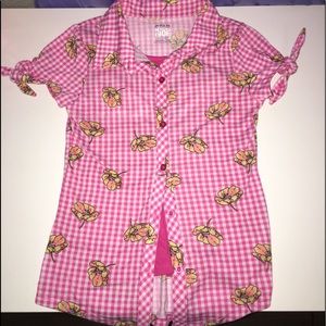 A Girls Shirt‼️Check Description‼️